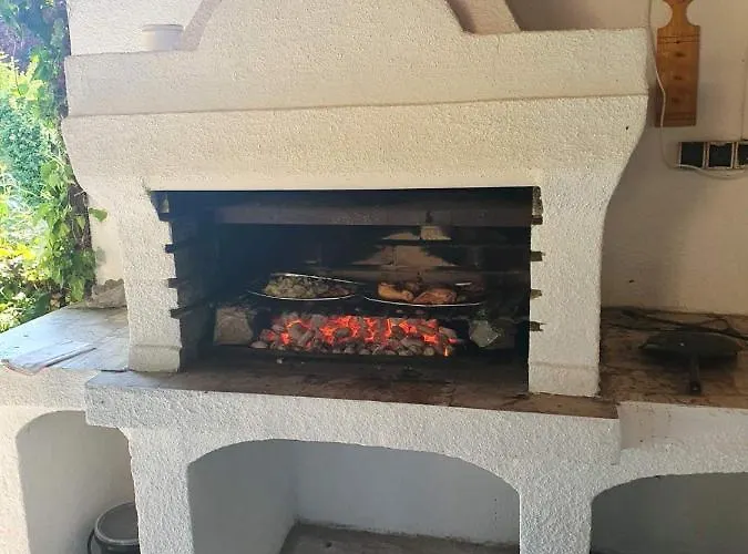 Lea Πανσιόν