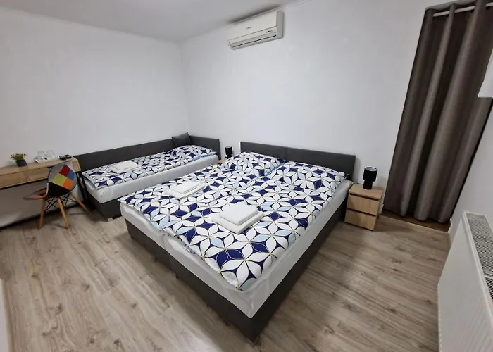 Lea Πανσιόν 3*